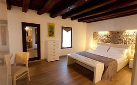 Hotel & Wellness Antico Borgo Torricella  4*